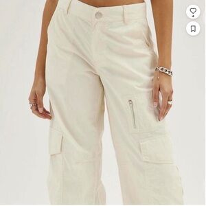 BDG Urban Outfitters High wide leg baggy cargo skater pants ecru/ cream, Size 10